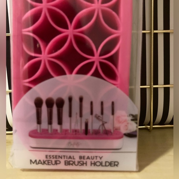 🆕 Makeup Brush Holder - Picture 10 of 11